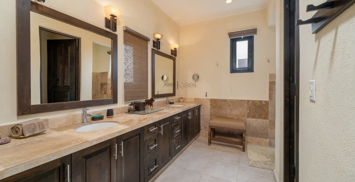 Property Cover Photo