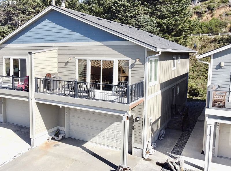 Property Cover Photo