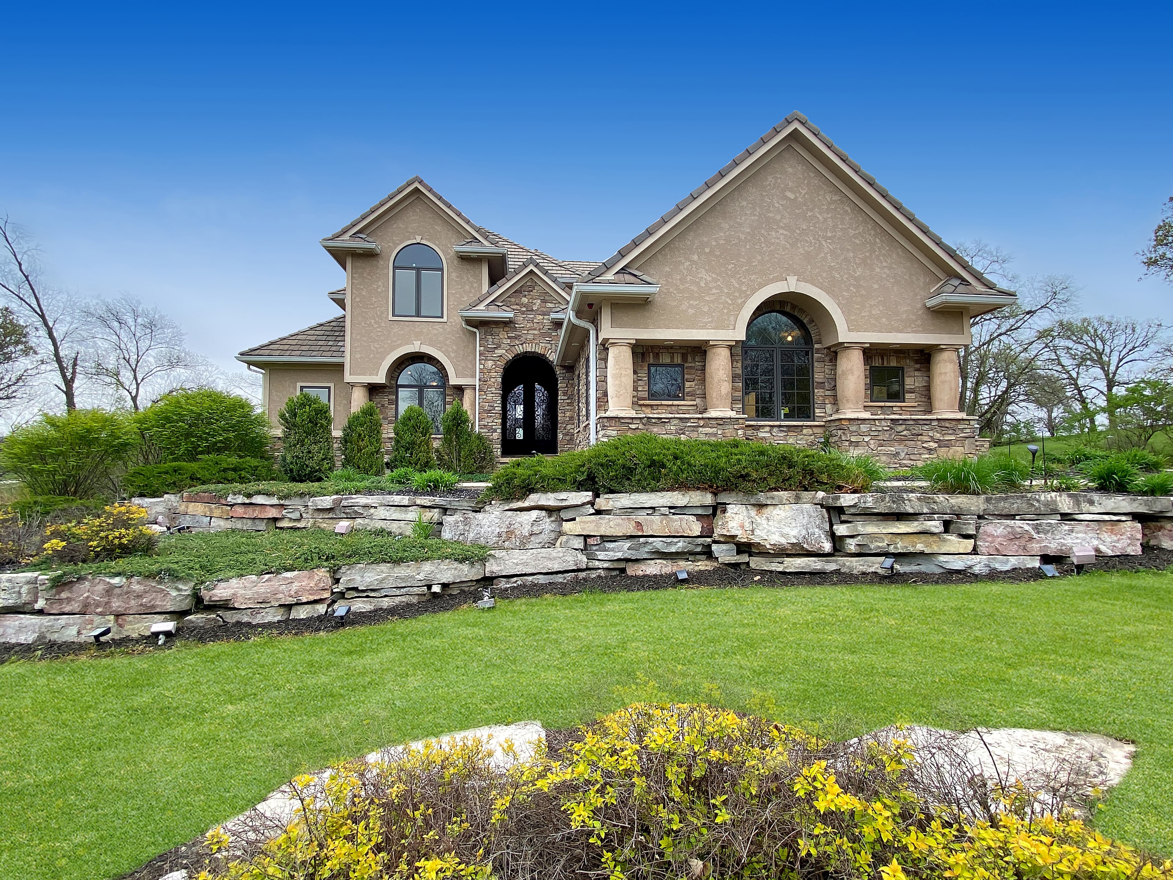 Property Cover Photo