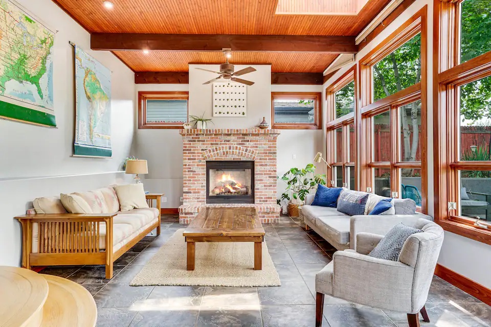 Revnest Buy and sell turnkey vacation rentals